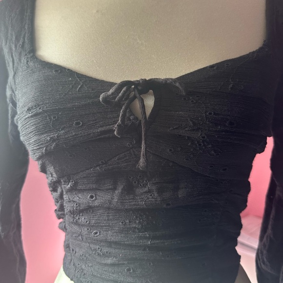 Hollister Black Summer Top - Picture 5 of 5